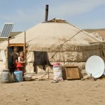 3 Mädchen in der Jurte